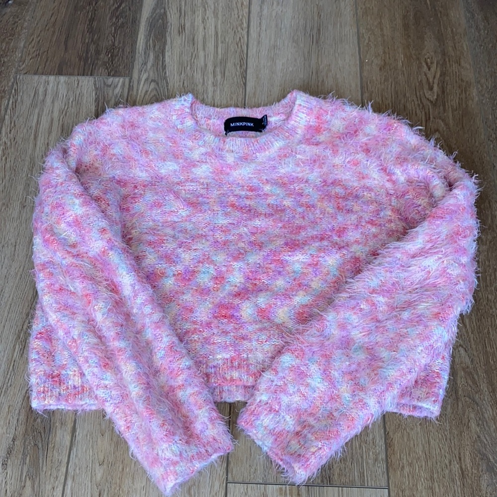 Minkpink women’s size small sweater.